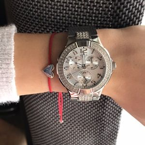 ✨GUESS SILVER WATCH ✨
